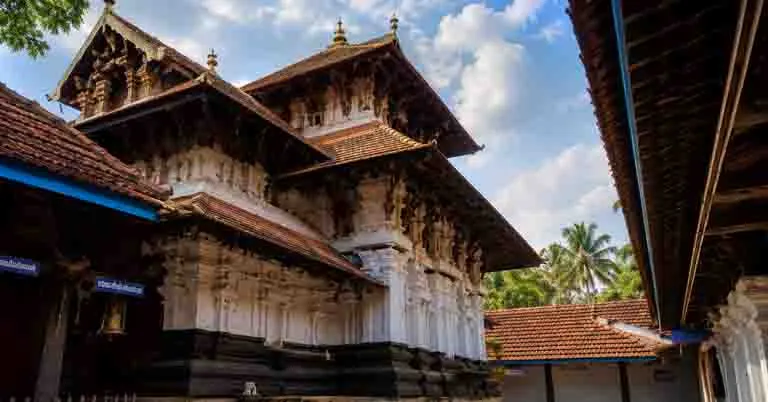 Thirunavaya-Mahadeva-Temple